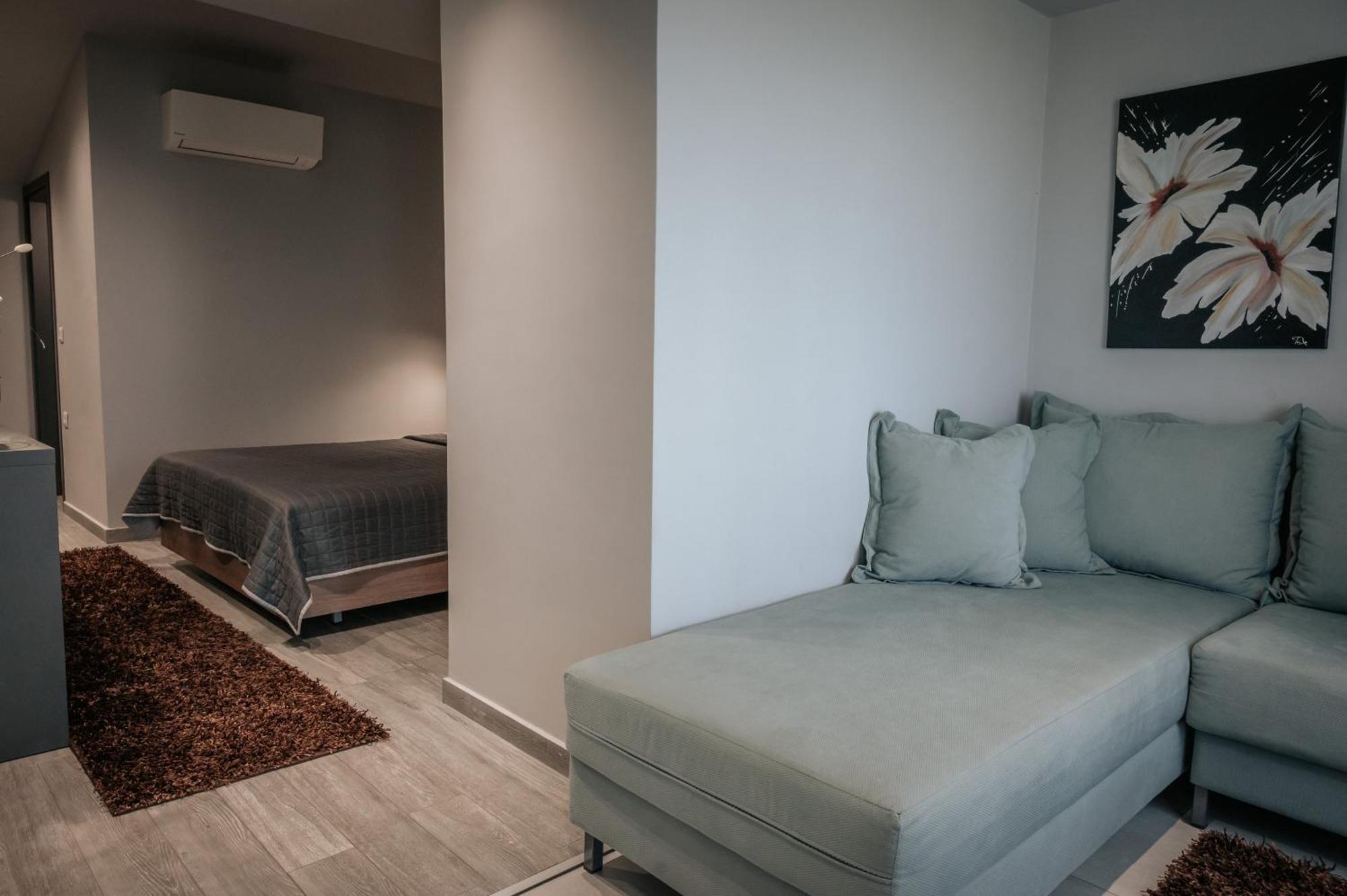 Elizabeth Queen Luxury Rooms Paralía Buitenkant foto