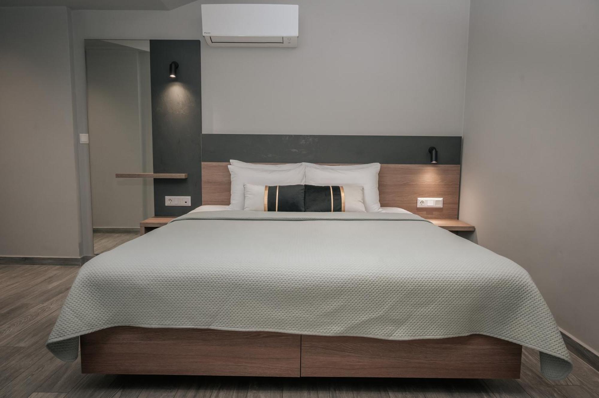 Elizabeth Queen Luxury Rooms Paralía Buitenkant foto
