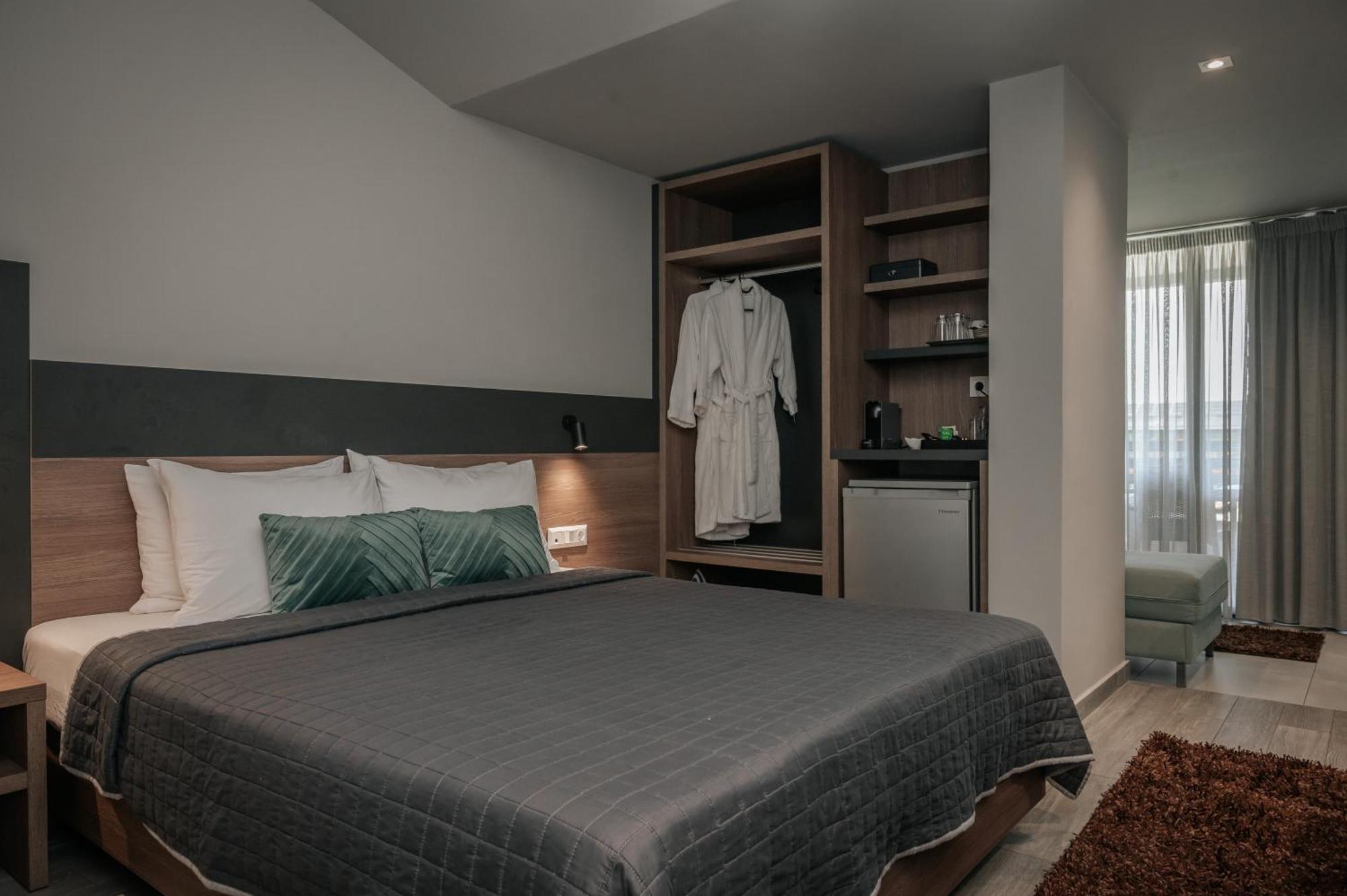 Elizabeth Queen Luxury Rooms Paralía Buitenkant foto