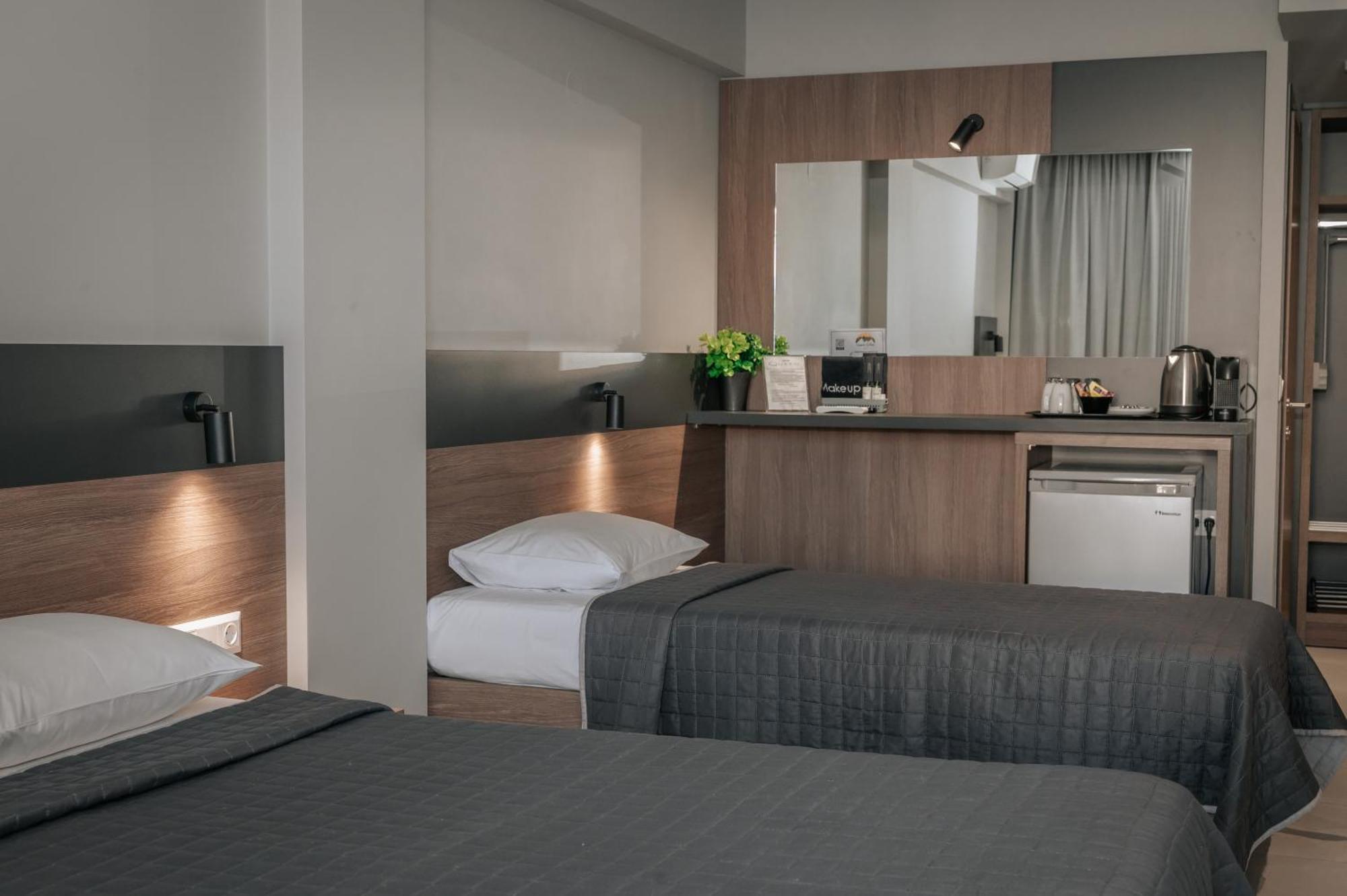 Elizabeth Queen Luxury Rooms Paralía Buitenkant foto