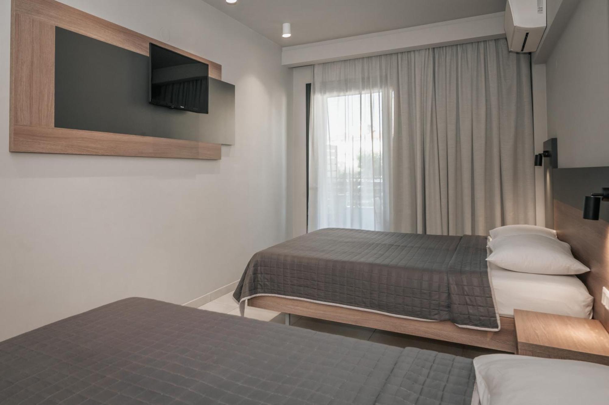 Elizabeth Queen Luxury Rooms Paralía Buitenkant foto